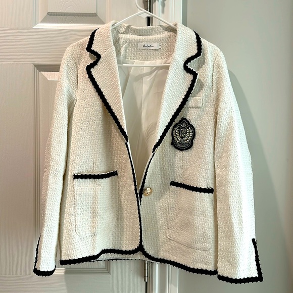 White jacket - Picture 1 of 1